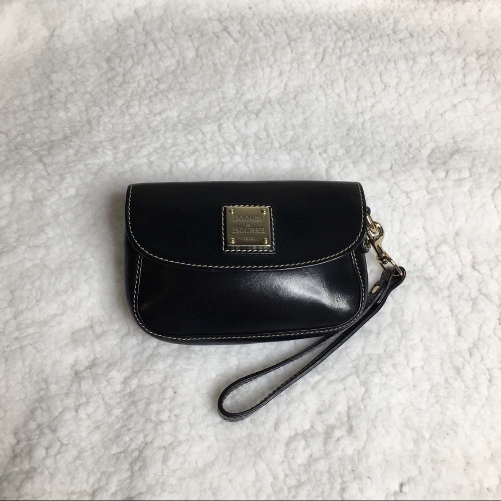 Dooney and Bourke wristlet